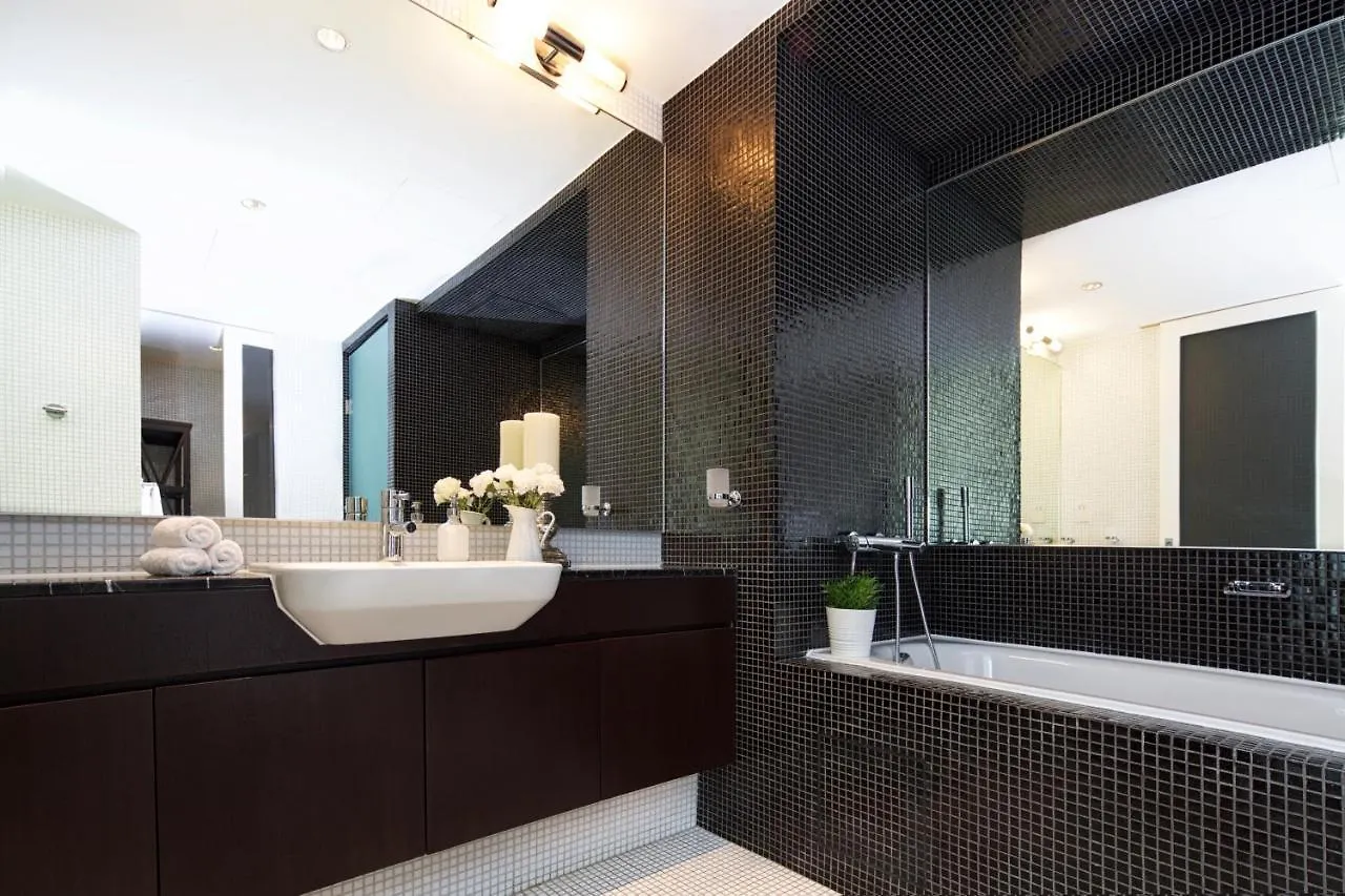 Nasma Luxury Stays - Limestone House Dubai Apartment
